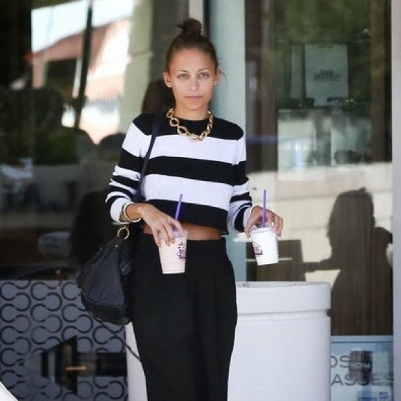 Meet your Posher, Abigail + Noah, welcome!🗯 - Picture 7 of 16